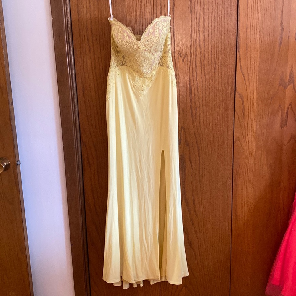 Lace yellow gown / worn once